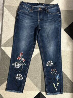 Max Jeans Floral Embroidered Straight Crop Frayed Hem Jeans Women's Size 4